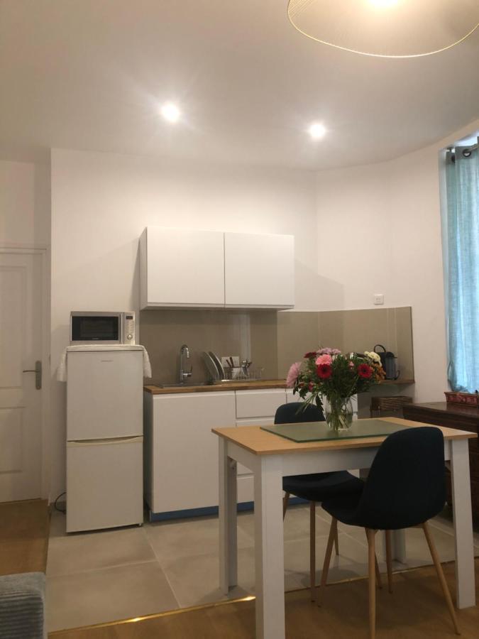 Appartement Meuble Tout Confort Chalon sur Saone Esterno foto