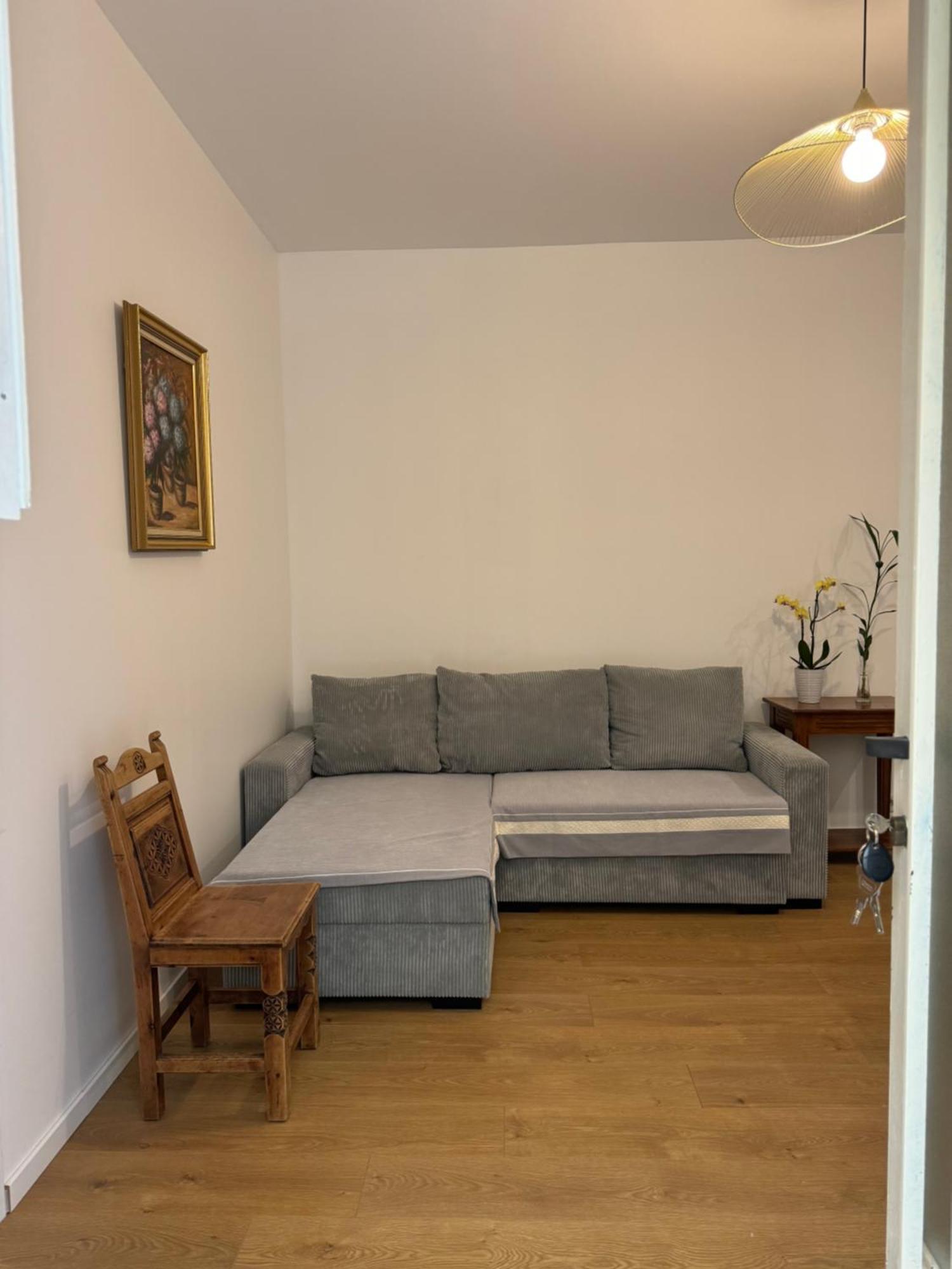 Appartement Meuble Tout Confort Chalon sur Saone Esterno foto